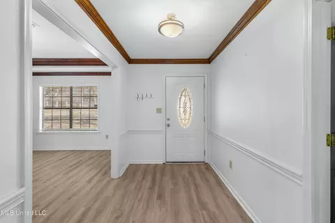 Entry Way - 122 Sumac Dr, Madison, MS 39110 photo 2 of 3