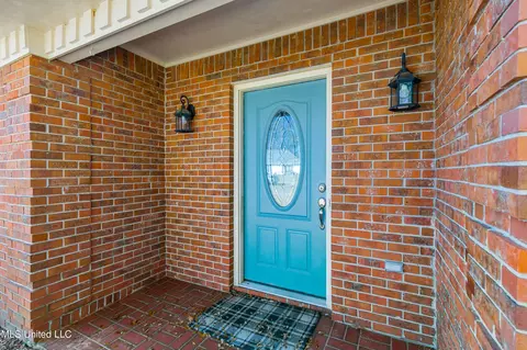 Entry Way - 122 Sumac Dr, Madison, MS 39110 photo 1 of 3