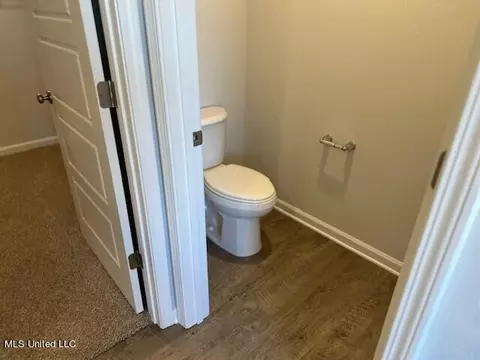 Bath - 1055 Enclave Cir, Long Beach, MS 39560 photo 1 of 6