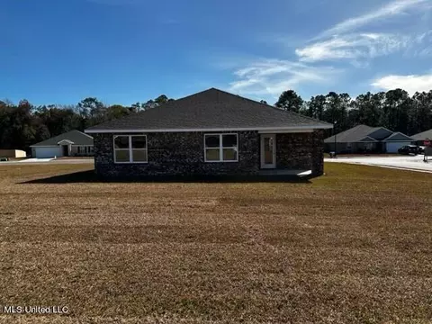 Exterior - 1055 Enclave Cir, Long Beach, MS 39560 photo 3 of 3