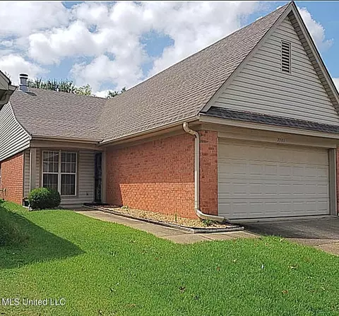 5291 Russell Dr, Southaven, MS 38671