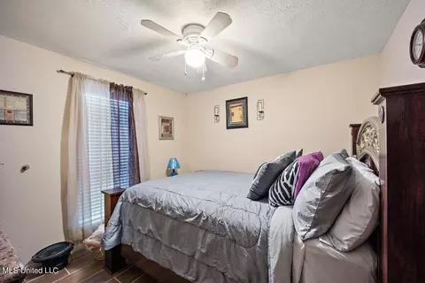 Bedroom - 124 Aspen Cv, Jackson, MS 39212 photo 2 of 2