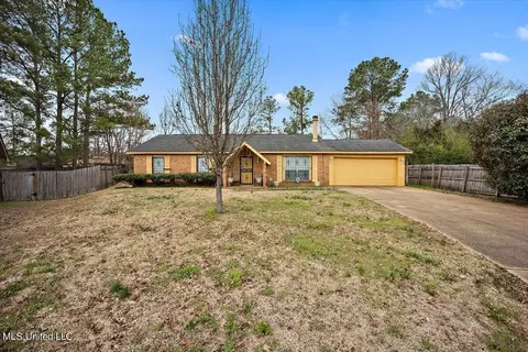124 Aspen Cv, Jackson, MS 39212