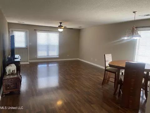 Living - 393 Northwood Hills Dr, Hernando, MS 38632 photo 1 of 1