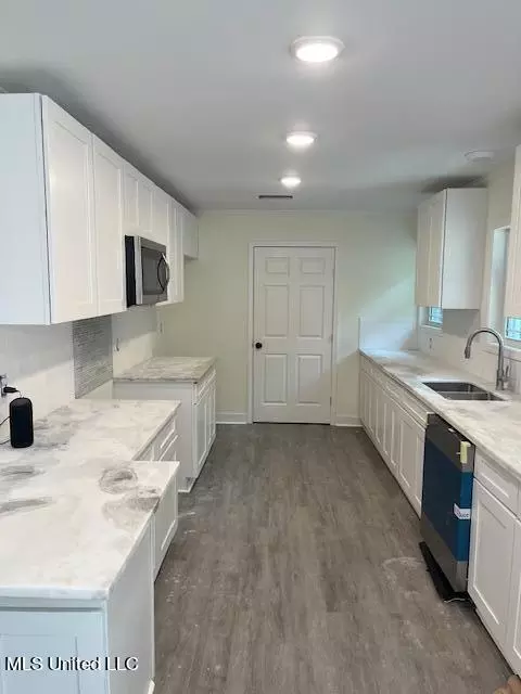 Kitchen - 1309 Carroll Dr, Terry, MS 39170 photo 1 of 2