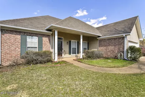Exterior - 2023 S Cobblestone Cv, Brandon, MS 39042 photo 2 of 3