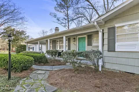 Exterior - 4137 Comanche Dr, Jackson, MS 39211 photo 2 of 4