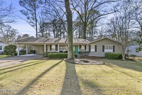 4137 Comanche Dr, Jackson, MS 39211