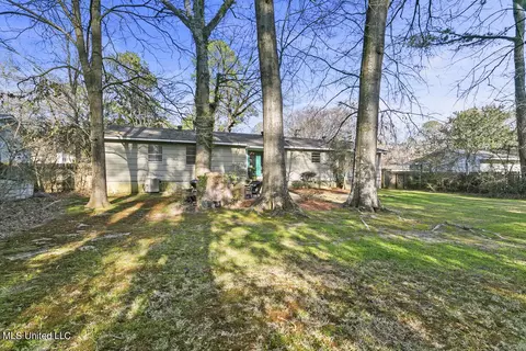Exterior - 4137 Comanche Dr, Jackson, MS 39211 photo 4 of 4