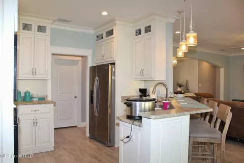 Kitchen - 215 Mill Creek Ln, Lucedale, MS 39452 photo 2 of 5