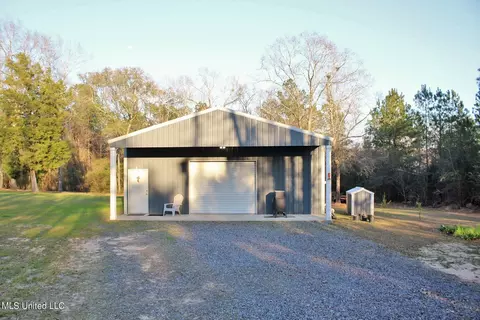 Exterior - 215 Mill Creek Ln, Lucedale, MS 39452 photo 7 of 11
