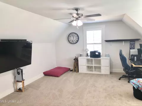 Living - 3815 Reghans Pl, Hernando, MS 38632 photo 3 of 3