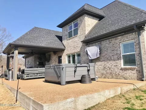 Exterior - 3815 Reghans Pl, Hernando, MS 38632 photo 5 of 6