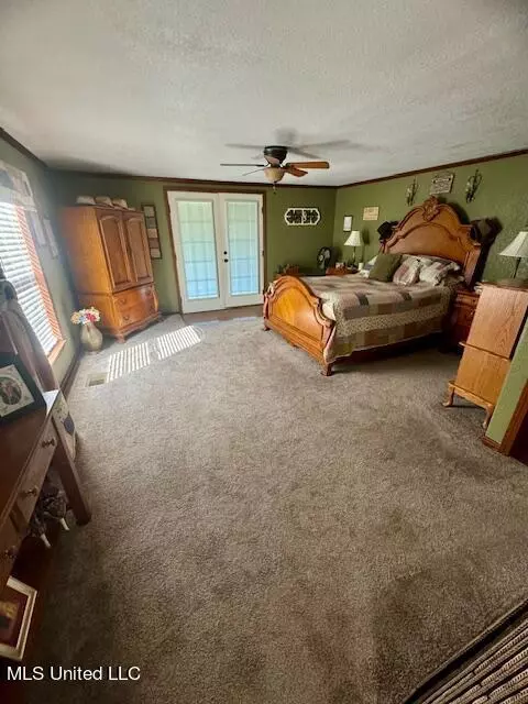 Bedroom - 2213 Beesley Rd, Lucedale, MS 39452 photo 1 of 3