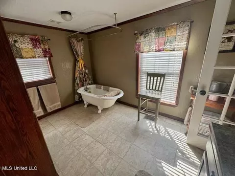 Bath - 2213 Beesley Rd, Lucedale, MS 39452 photo 3 of 4