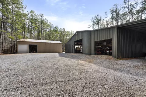 Exterior - 1189 Grain Elevator Rd, Lucedale, MS 39452 photo 12 of 19