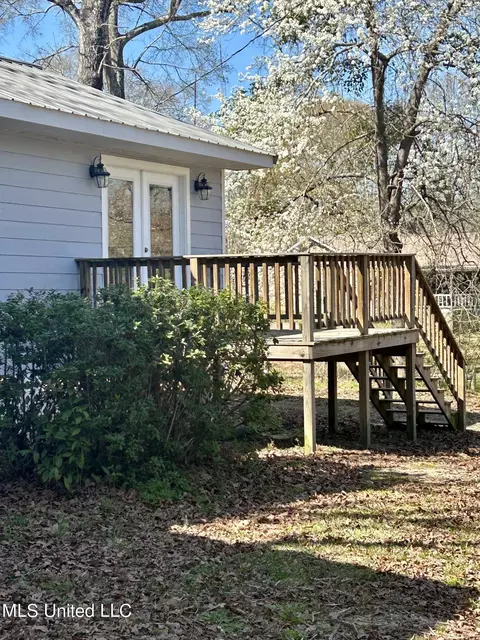 Exterior - 19 Pine Trail Rd, Perkinston, MS 39573 photo 6 of 11