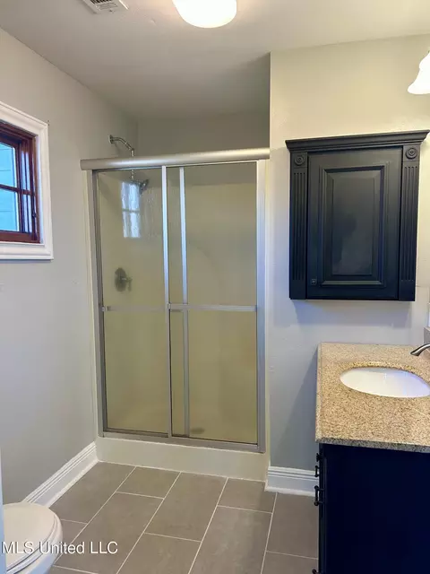 Bath - 19 Pine Trail Rd, Perkinston, MS 39573 photo 3 of 4