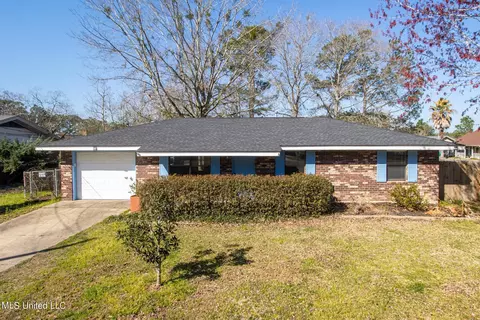 12111 Ollie Rd, Gulfport, MS 39503