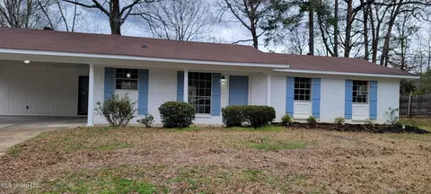 426 Terri Ln, Pearl, MS 39208