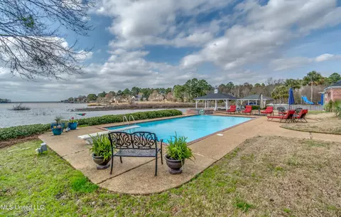 Exterior - 145 Northwind Dr, Brandon, MS 39047 photo 14 of 20