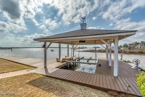 Exterior - 145 Northwind Dr, Brandon, MS 39047 photo 15 of 20