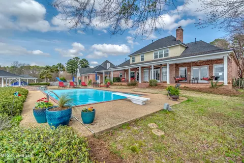 Exterior - 145 Northwind Dr, Brandon, MS 39047 photo 6 of 20
