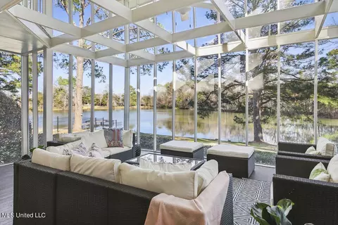 Living - 145 Royal Lytham, Jackson, MS 39211 photo 6 of 8