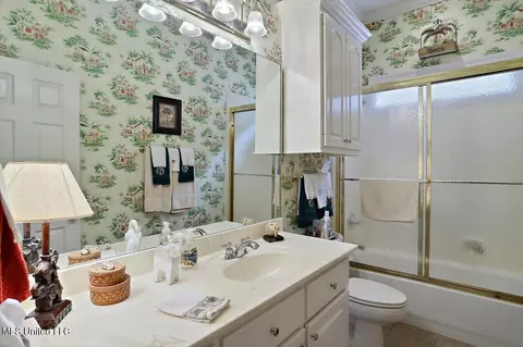 Bath - 217 Geneva Boulevard Blvd, Madison, MS 39110 photo 3 of 3