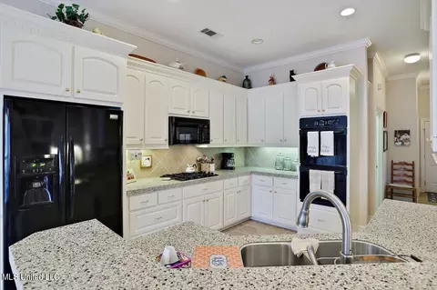 Kitchen - 217 Geneva Boulevard Blvd, Madison, MS 39110 photo 1 of 4