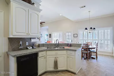Kitchen - 217 Geneva Boulevard Blvd, Madison, MS 39110 photo 2 of 4