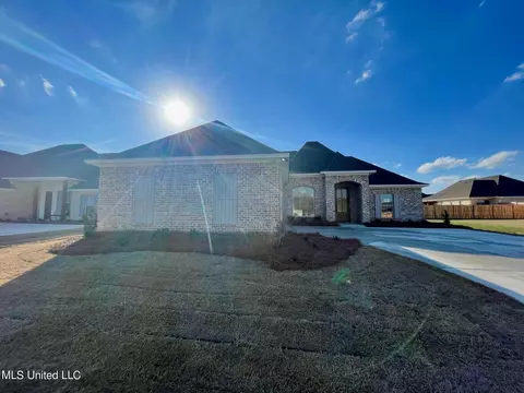 Exterior - 586 E Park St, Canton, MS 39046 photo 4 of 16