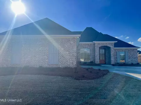 Exterior - 586 E Park St, Canton, MS 39046 photo 3 of 16