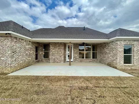Exterior - 586 E Park St, Canton, MS 39046 photo 8 of 16