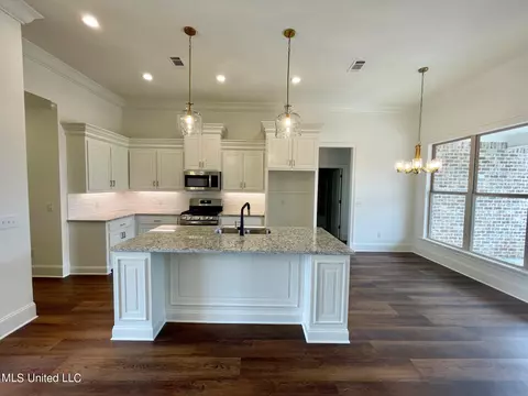 Kitchen - 586 E Park St, Canton, MS 39046 photo 3 of 4