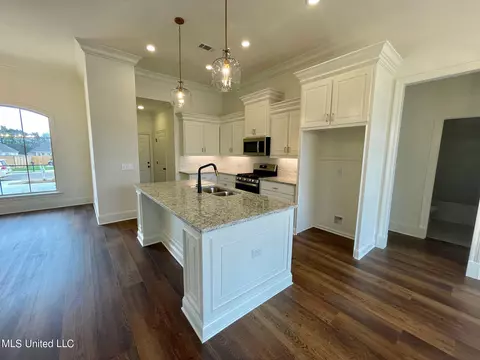 Kitchen - 586 E Park St, Canton, MS 39046 photo 4 of 4