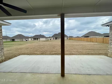 Exterior - 586 E Park St, Canton, MS 39046 photo 5 of 16