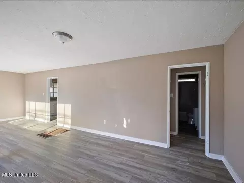 Other - 3066 Oak Forest Dr, Jackson, MS 39212 photo 1 of 6