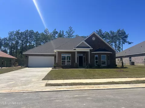 15381 Dandelion Dr, D'iberville, MS 39540