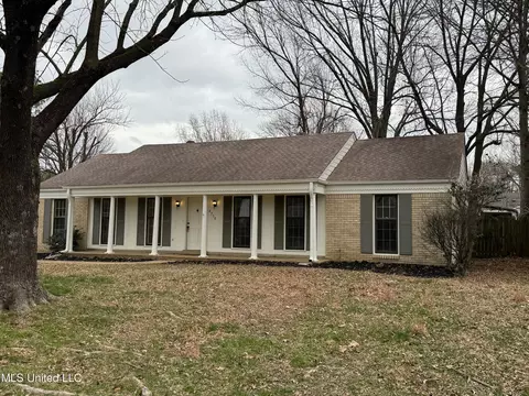 8758 Greenway Rd, Southaven, MS 38671