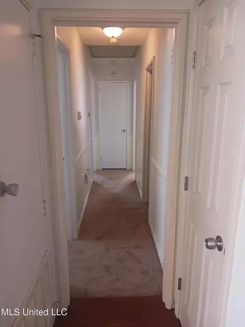 Entry Way - 257 Allstate Drive Dr, Jackson, MS 39211 photo 1 of 1