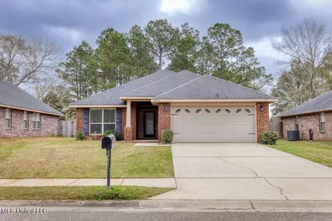 14674 Canal Crossing Blvd, Gulfport, MS 39503