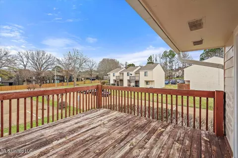 Exterior - 1023 Windrose Dr, Brandon, MS 39047 photo 4 of 8