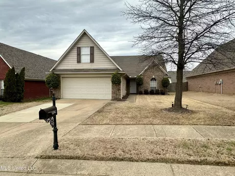 2802 Russum Dr, Southaven, MS 38672