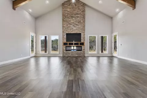 Living - 16515 John Smith Rd, Vancleave, MS 39565 photo 3 of 7