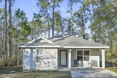 6116 E Marion St, Bay Saint Louis, MS 39520