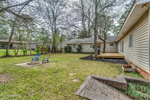 Exterior - 1030 Cedar Hill Dr, Jackson, MS 39206 photo 9 of 22