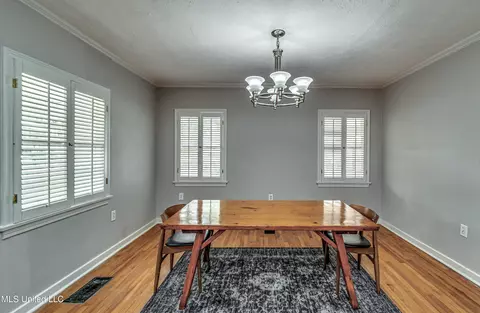 Dining - 1030 Cedar Hill Dr, Jackson, MS 39206 photo 4 of 4