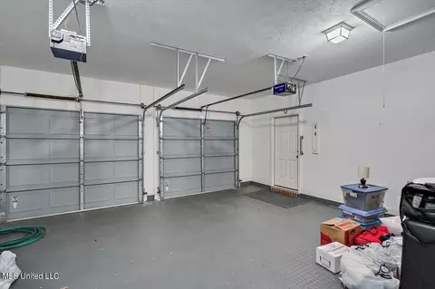 Exterior - 401 Stoneybrook Dr, Brandon, MS 39042 photo 9 of 9