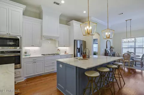 Kitchen - 116 Palace Xing, Flowood, MS 39232 photo 2 of 4